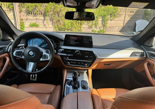 BMW Seria 5 cena 129000 przebieg: 113965, rok produkcji 2017 z Radomsko małe 92